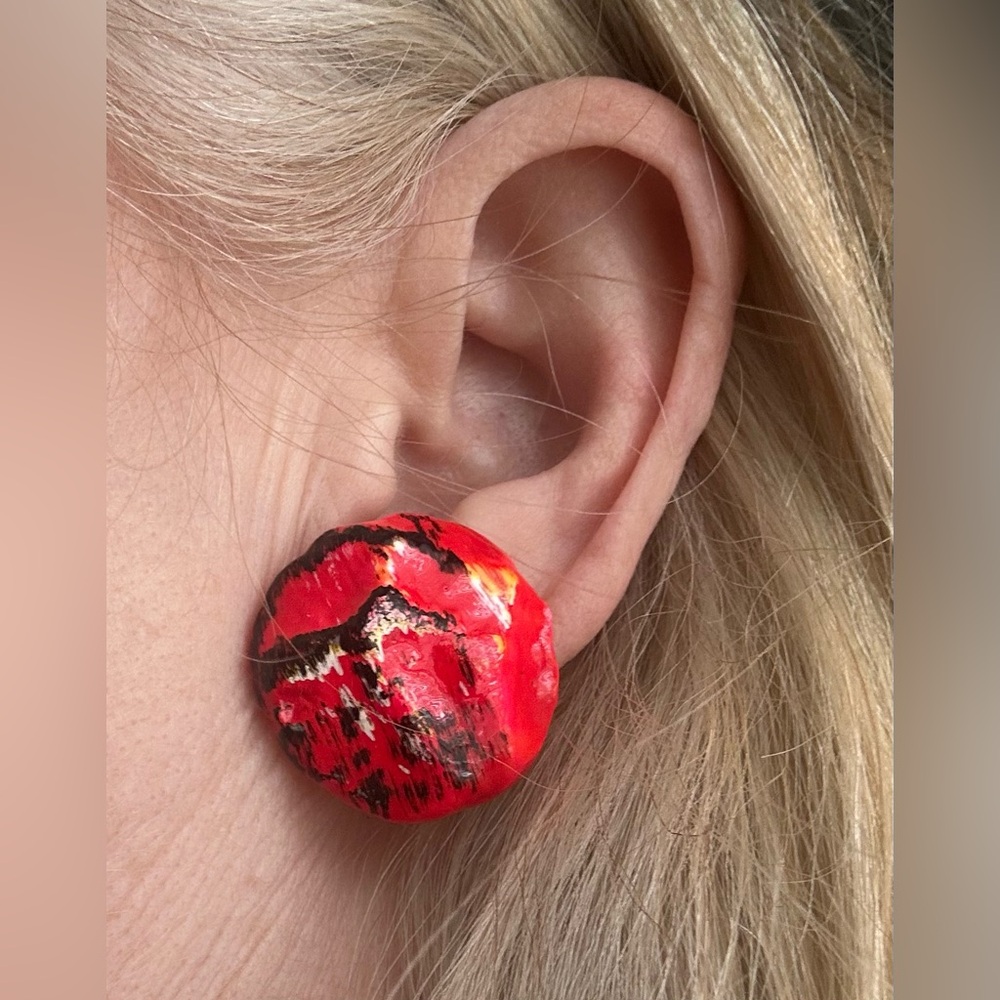 Vintage 80s Red Hand-Painted Opera Necklace & Clip Earrings Set - Picture 2 of 8
